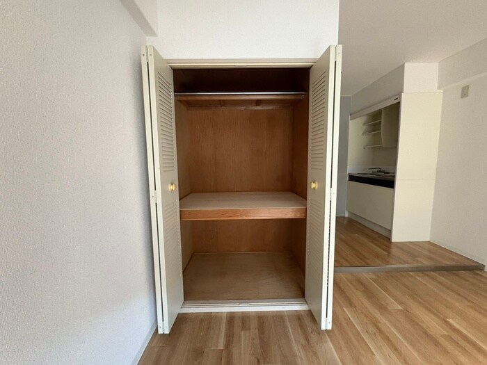 物件内観写真16　(収納)