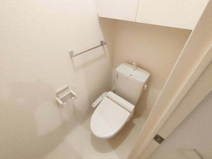 物件内観写真8　(トイレ)