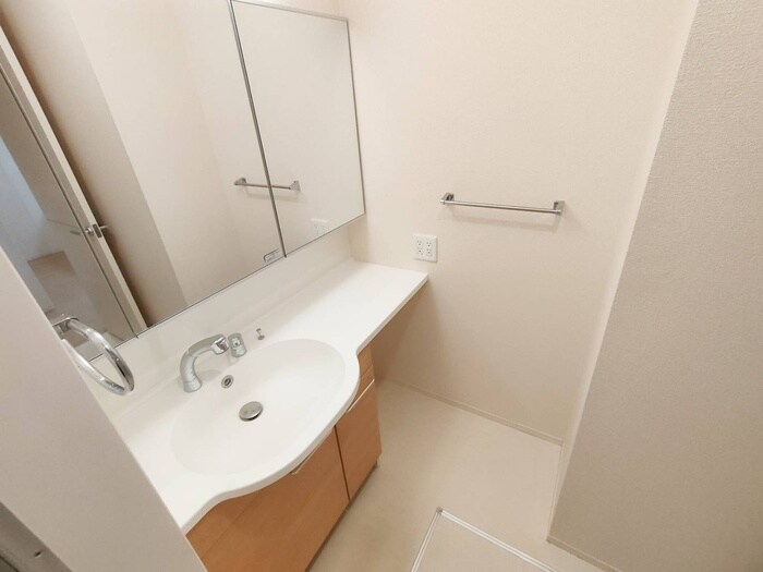 物件内観写真11　(洗面)