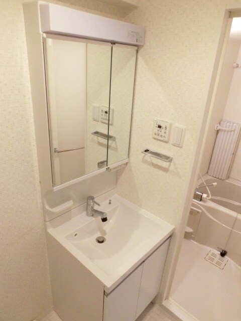 物件内観写真11　(洗面)