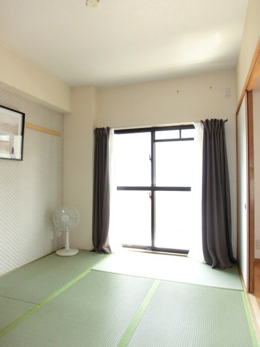 物件内観写真12　(居室)