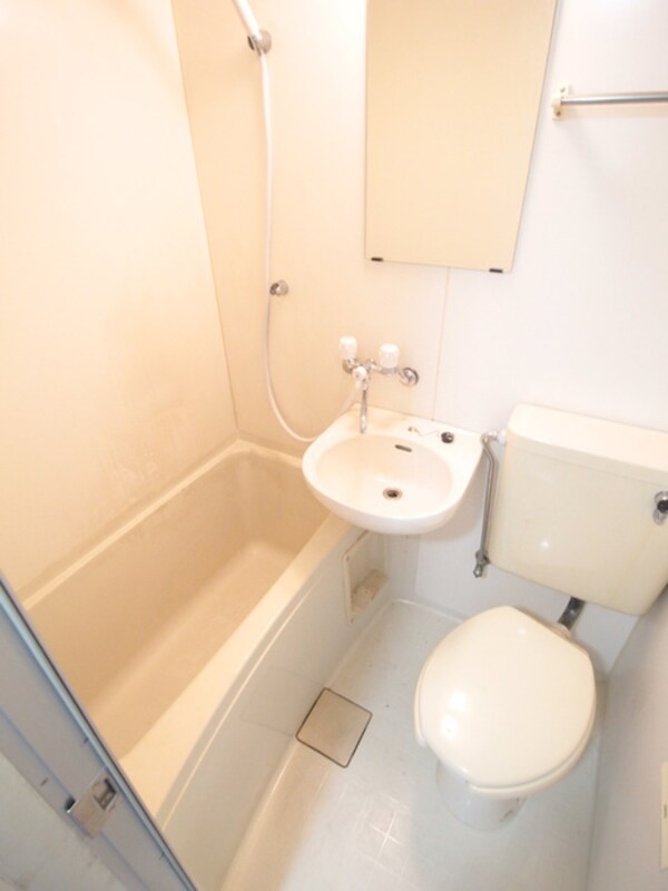 バス／シャワールーム等