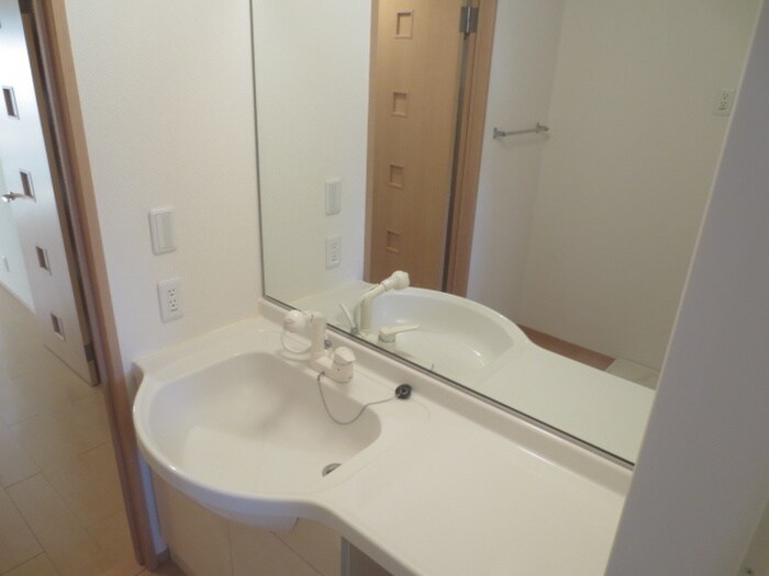 物件内観写真9　(洗面)