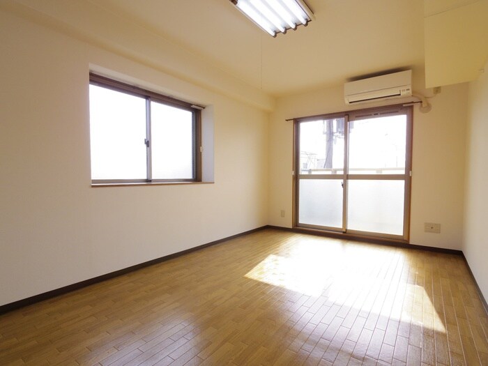 物件内観写真10　(居室)