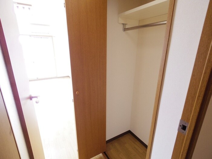 物件内観写真17　(収納)