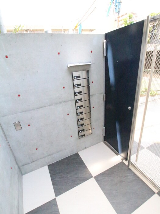 物件外観写真6　(建物設備)