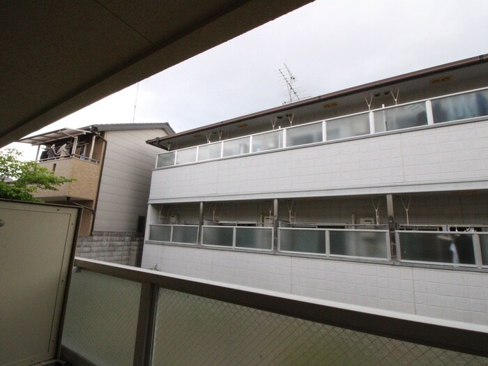 物件内観写真11　(室内からの展望)