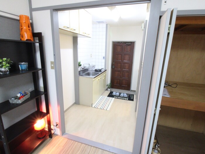 物件内観写真13　(廊下)