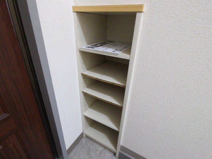 物件内観写真15　(靴箱)