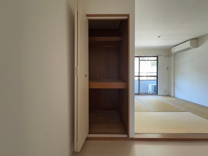 物件内観写真15　(収納)