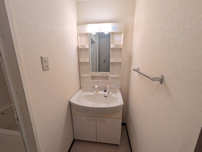 物件内観写真16　(収納)