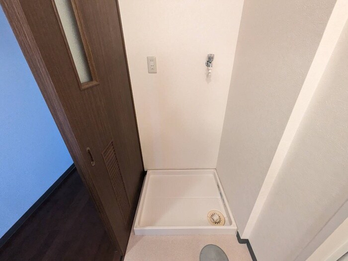 物件内観写真19　(洗濯機置場)