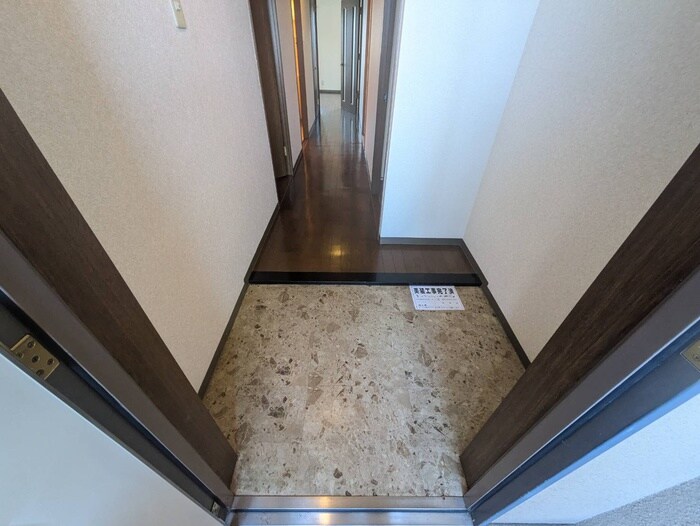物件内観写真20　(玄関)