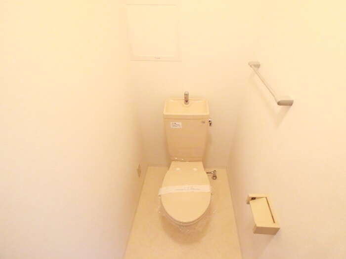 物件内観写真15　(トイレ)