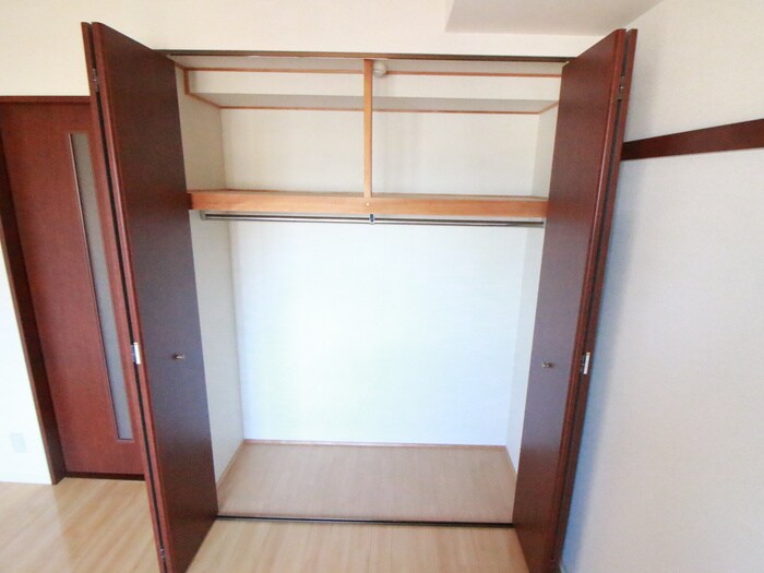 物件内観写真16　(収納)