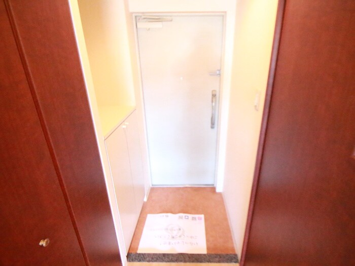 物件内観写真19　(玄関)