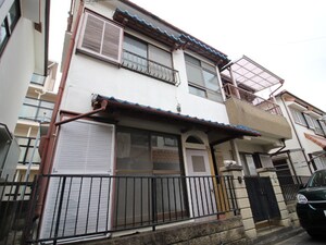 川西市東畦野貸家外観写真