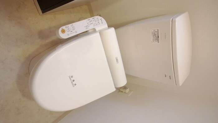 物件内観写真8　(トイレ)