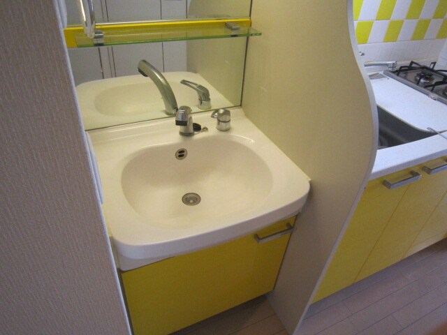 物件内観写真7　(洗面)