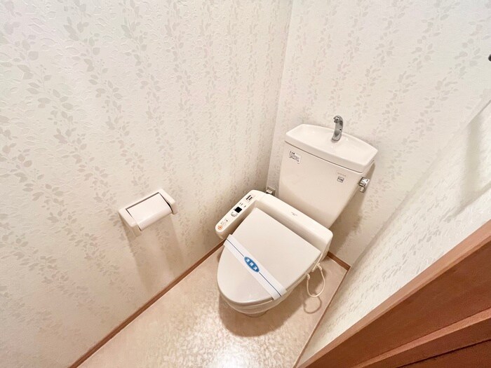 物件内観写真14　(トイレ)