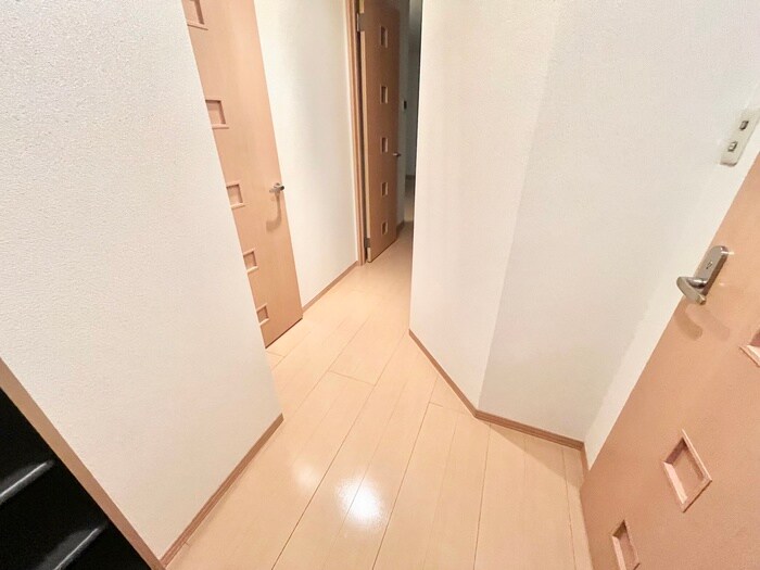 物件内観写真19　(廊下)