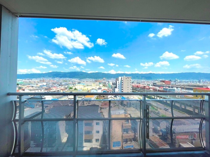 物件内観写真22　(室内からの展望)