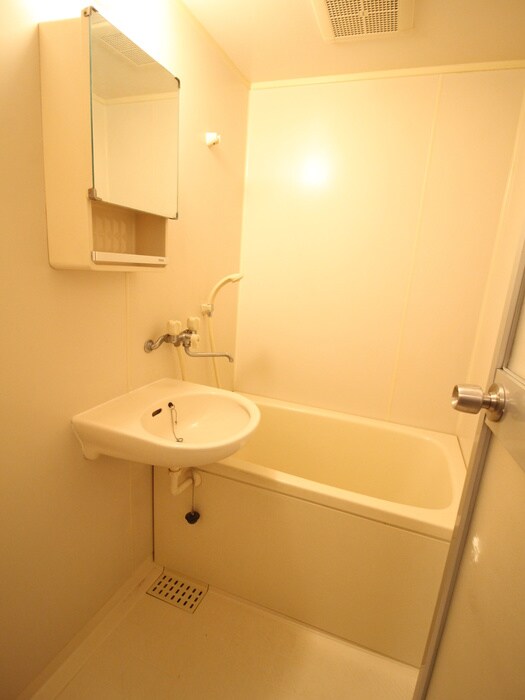 物件内観写真7　(バス／シャワールーム等)