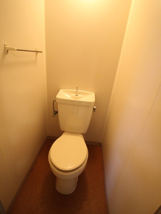 物件内観写真10　(トイレ)