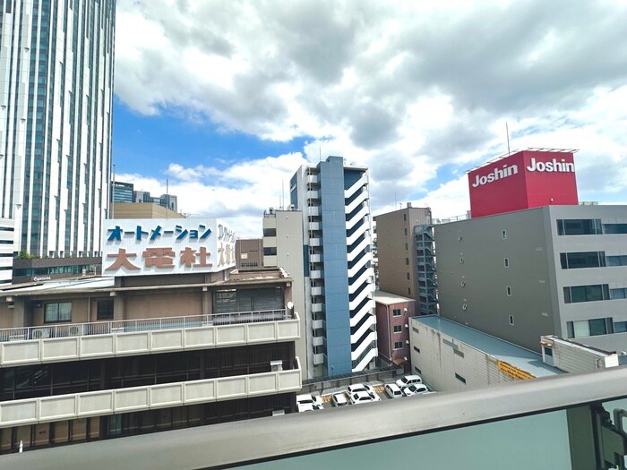 物件内観写真16　(室内からの展望)