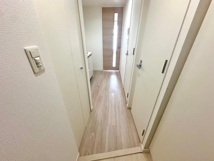 物件内観写真20　(廊下)