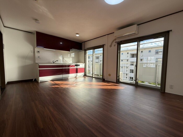 物件内観写真1　(居室)