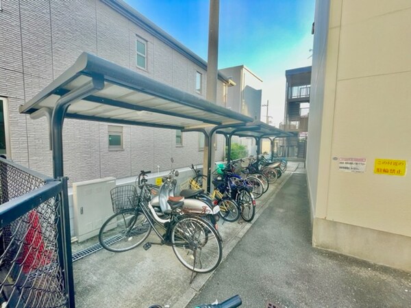 駐輪場