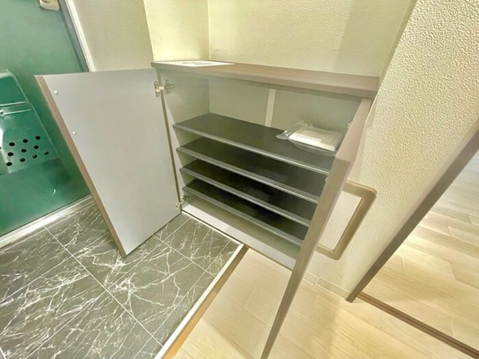 物件内観写真18　(靴箱)