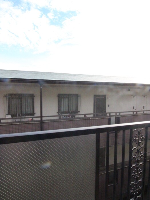 物件内観写真18　(室内からの展望)