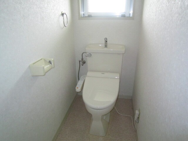 物件内観写真15　(トイレ)