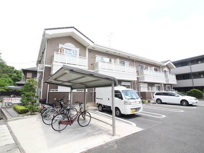 物件外観写真2　(外観写真)