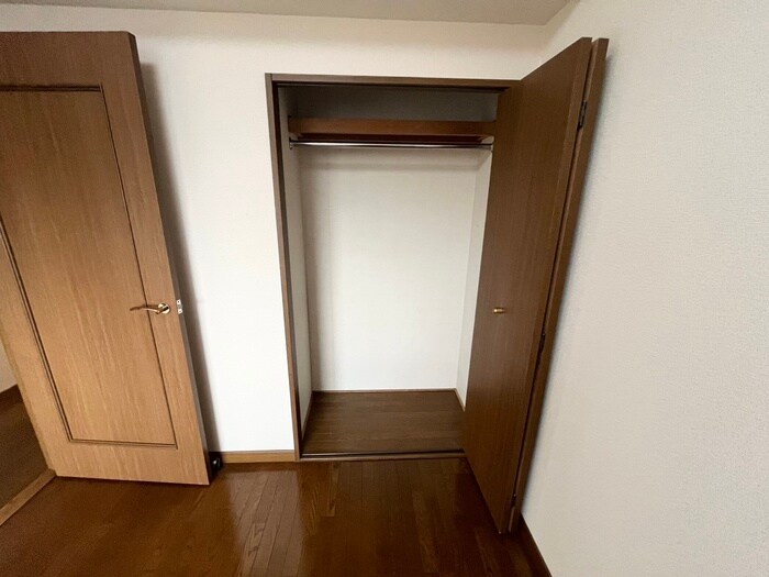 物件内観写真13　(収納)