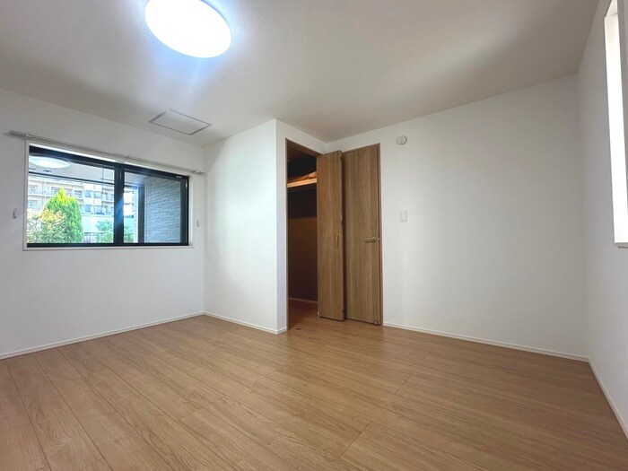 物件内観写真14　(居室)