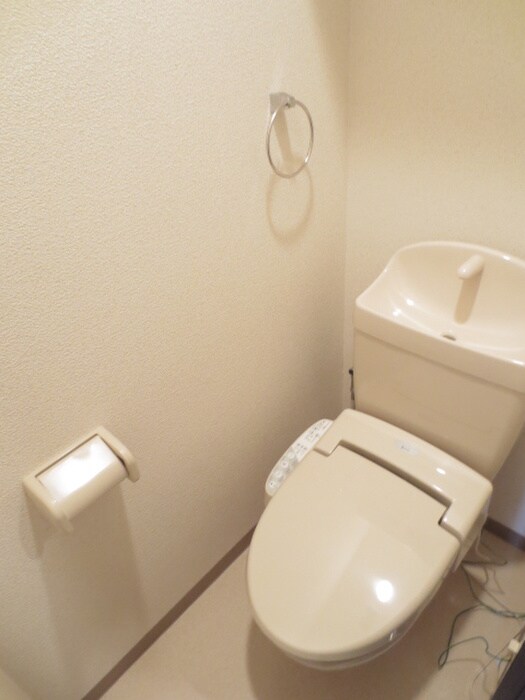 物件内観写真12　(トイレ)