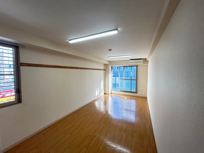 物件内観写真4　(居室)