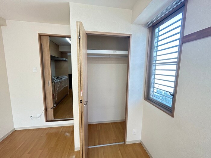 物件内観写真10　(収納)