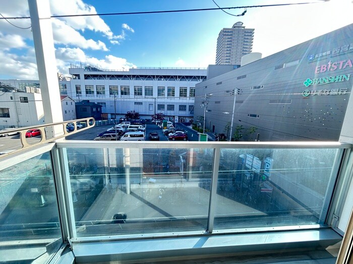 物件内観写真13　(室内からの展望)