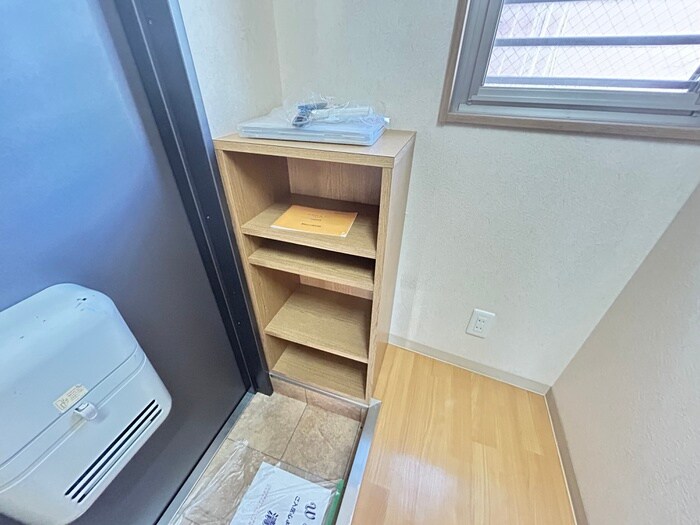 物件内観写真16　(靴箱)
