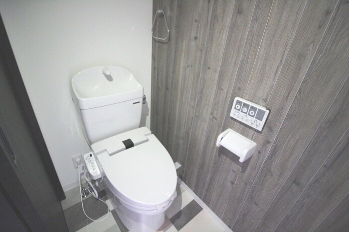 物件内観写真14　(トイレ)