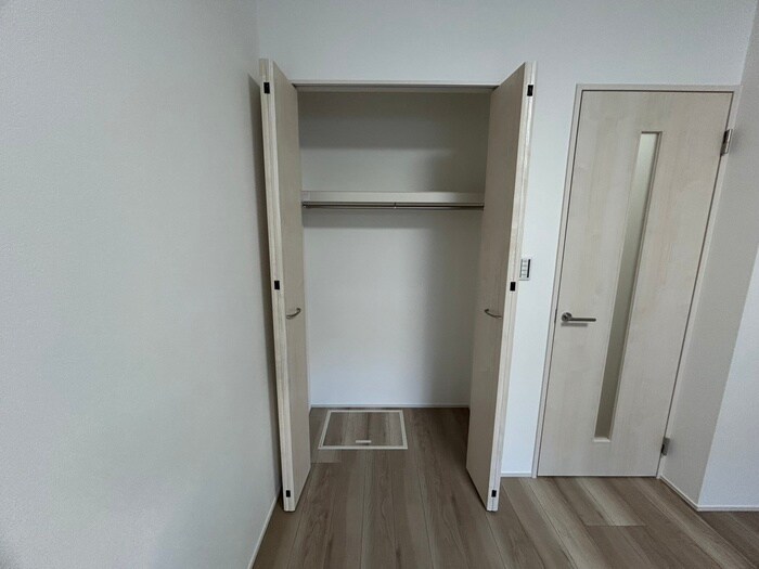 物件内観写真12　(収納)