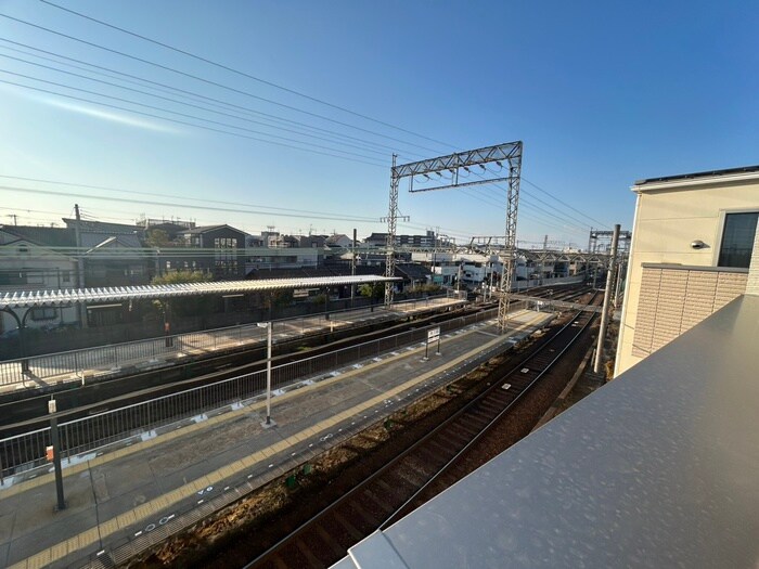 物件内観写真14　(室内からの展望)