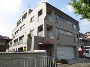 ラフォウヤ外観写真