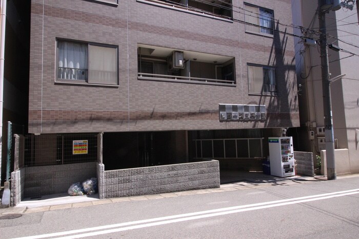 物件外観写真3　(外観写真)