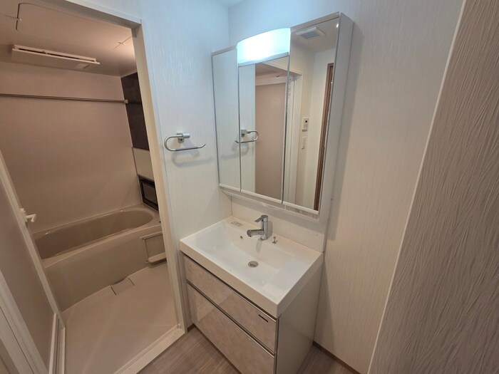 物件内観写真9　(洗面)