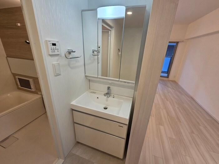 物件内観写真9　(洗面)